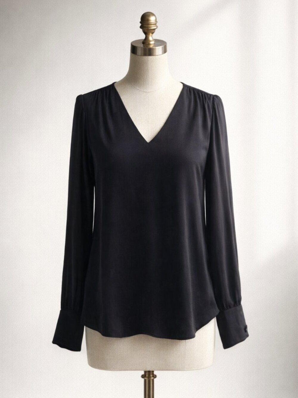 ANTHROPOLOGIE Maison d'Amelie Silky Black V-Neck Long Sleeve Blouse Small